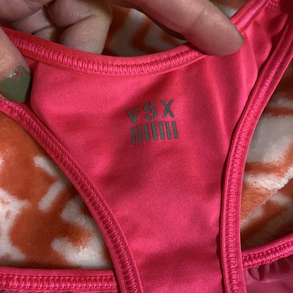VSX Sport sports bra medium. I101 - Picture 3 of 6